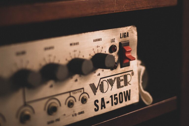 Retro electronic amplifier on shelf